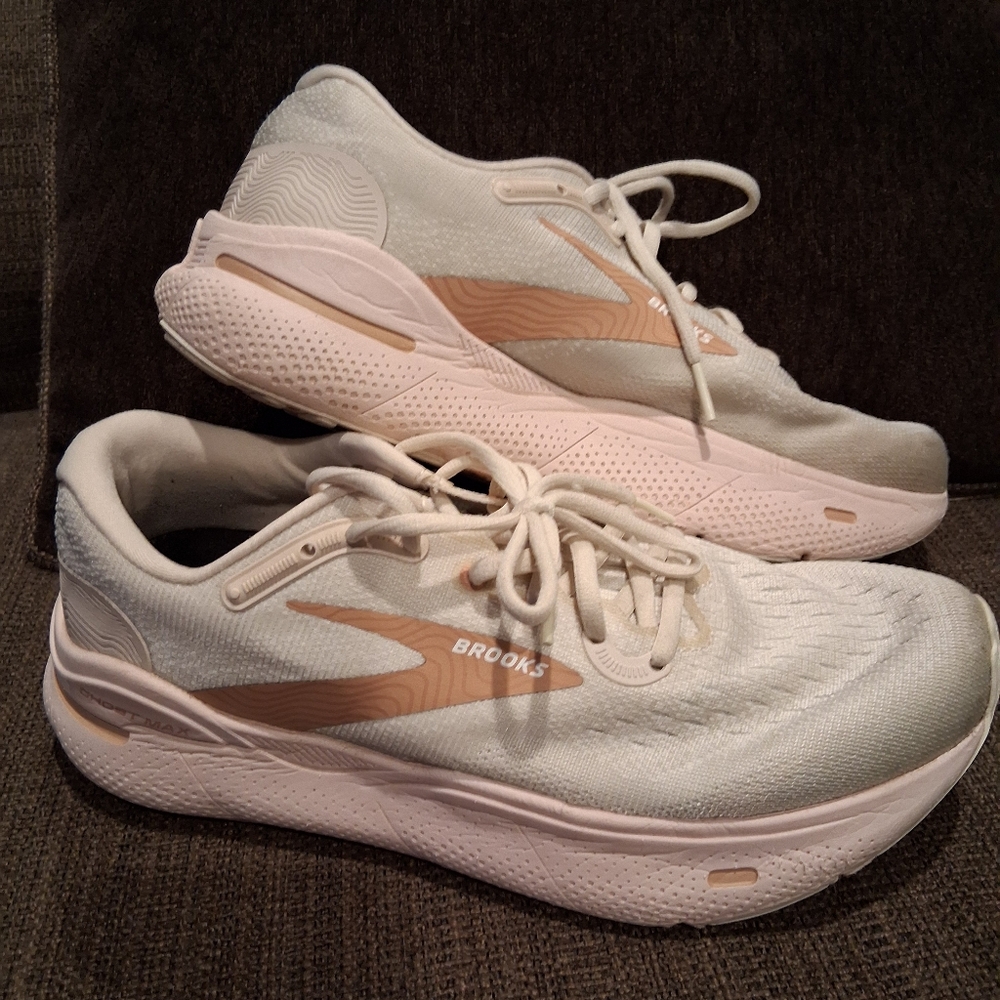 Brooks Ghost Max womens size 10 - Picture 2 of 6